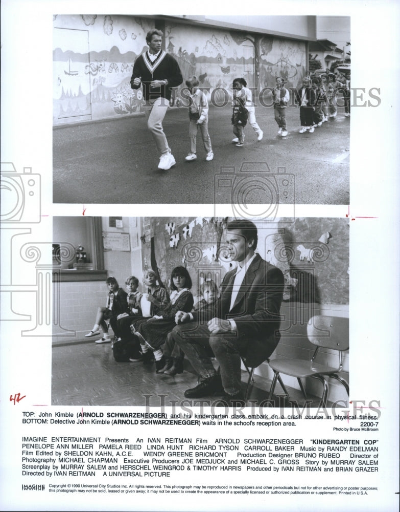 1990 Press Photo Actor Arnold Schwarzenegger in &quot;Kindergarten Cop&quot;. - RSH28161 - Historic Images