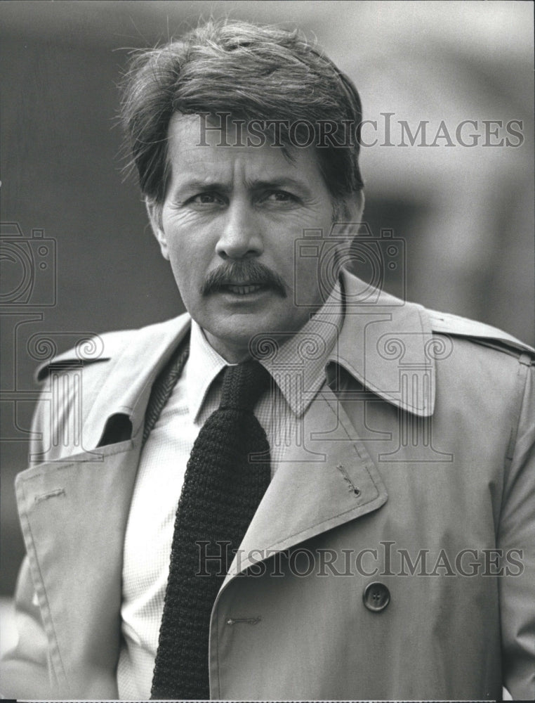 1987 Martin Sheen Out of the Darkness-Historic Images