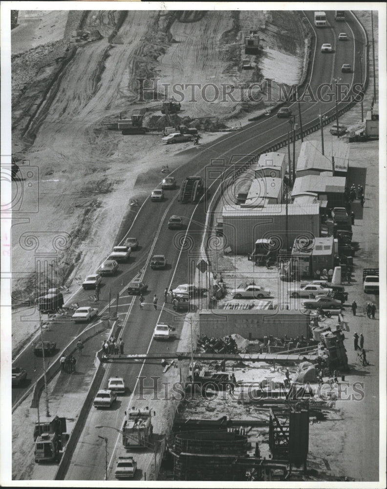 1986 Press Photo Charles Bailey Killed By Crane Falling - Historic Images