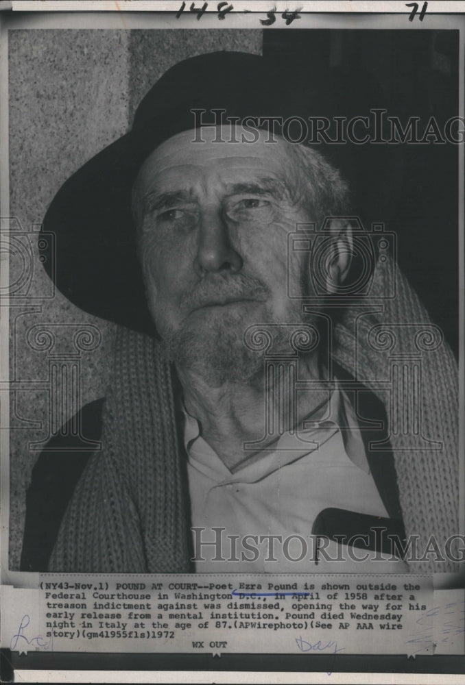 1972 Press Photo Poet Ezra Pound Federal Court Treason Indictment Dismissed - Historic Images