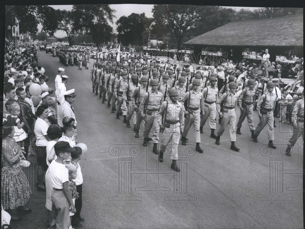 1958 Press Photo Fort Sheridan  Parade - Historic Images