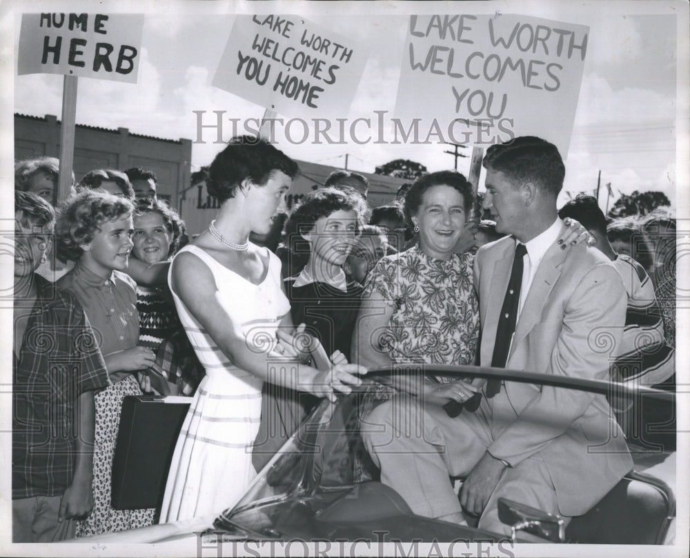 1954 Press Photo Herb Sare, Lake Worth - Historic Images