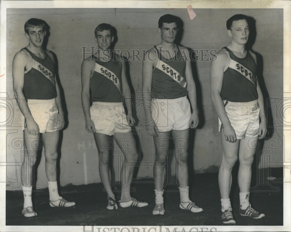 1964 Press Photo Monmouth College Runners. - Historic Images