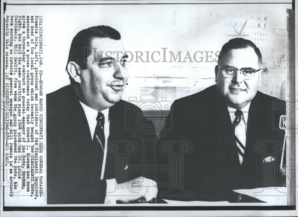 1967 Press Photo Francis Dale (L)and Cincinnati Reds show in the picture. - Historic Images