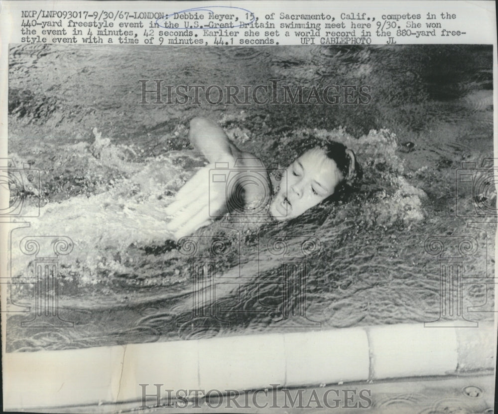 1967 Press Photo Swimmer Debbie Meyer U.S. Great Britain Meet - RSH30413 - Historic Images