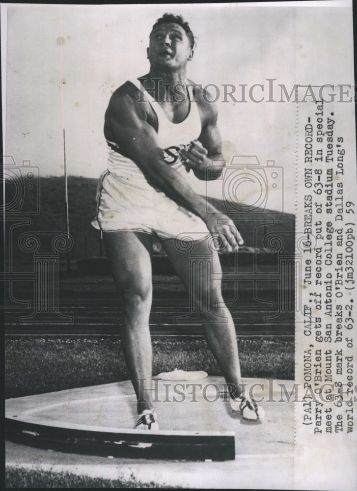 1959 Press Photo Parry O&#39;Brien gets off record - Historic Images