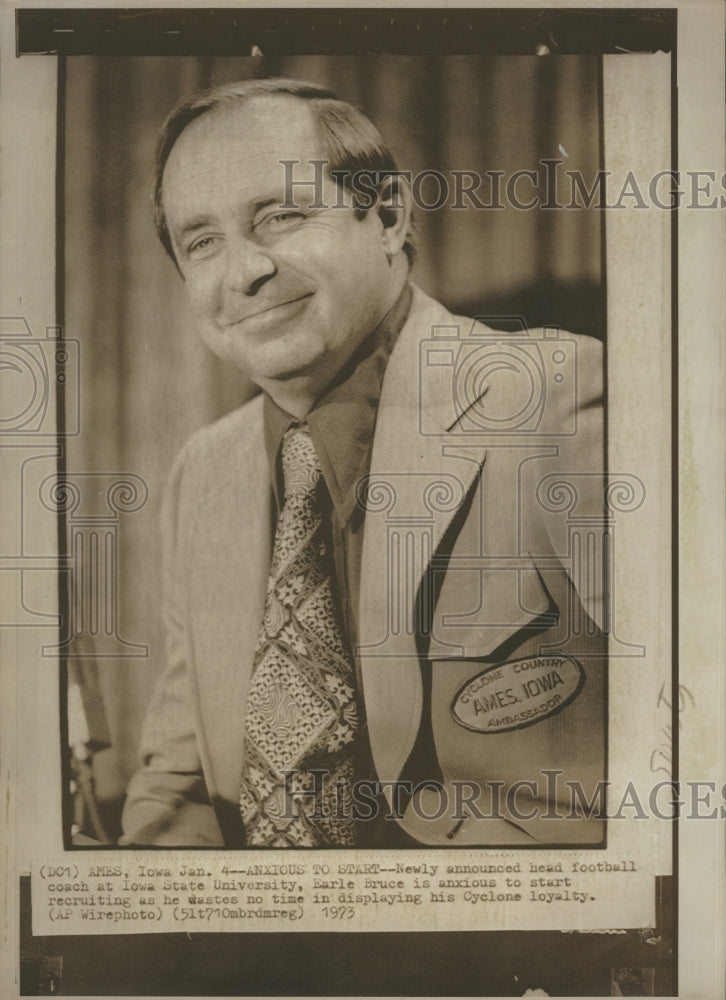 1973 Earle Bruce the man in the picture. - Historic Images