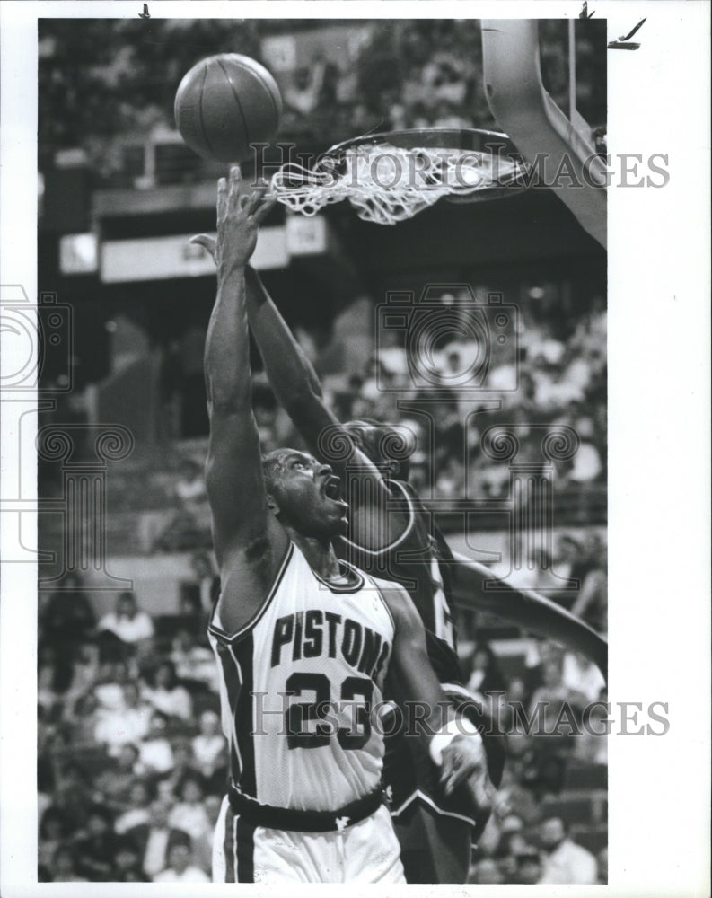 1989 Press Photo Detroit Piston&#39;s Mark Aguirre in Action - RSH30899 - Historic Images