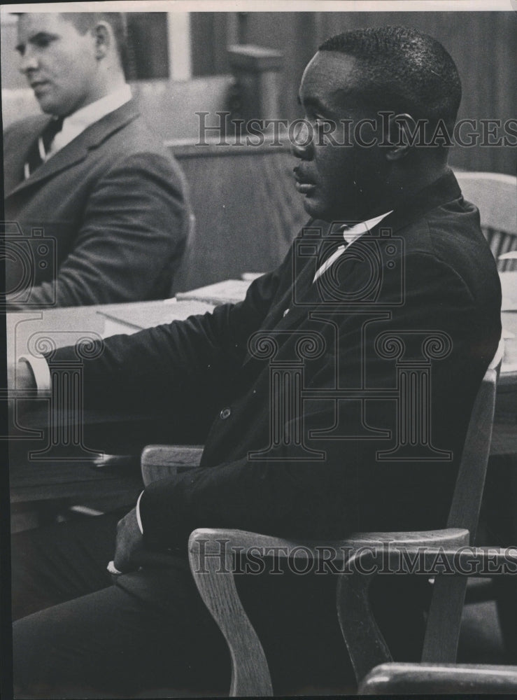 1964 Press Photo Boxer Sonny Liston - Historic Images