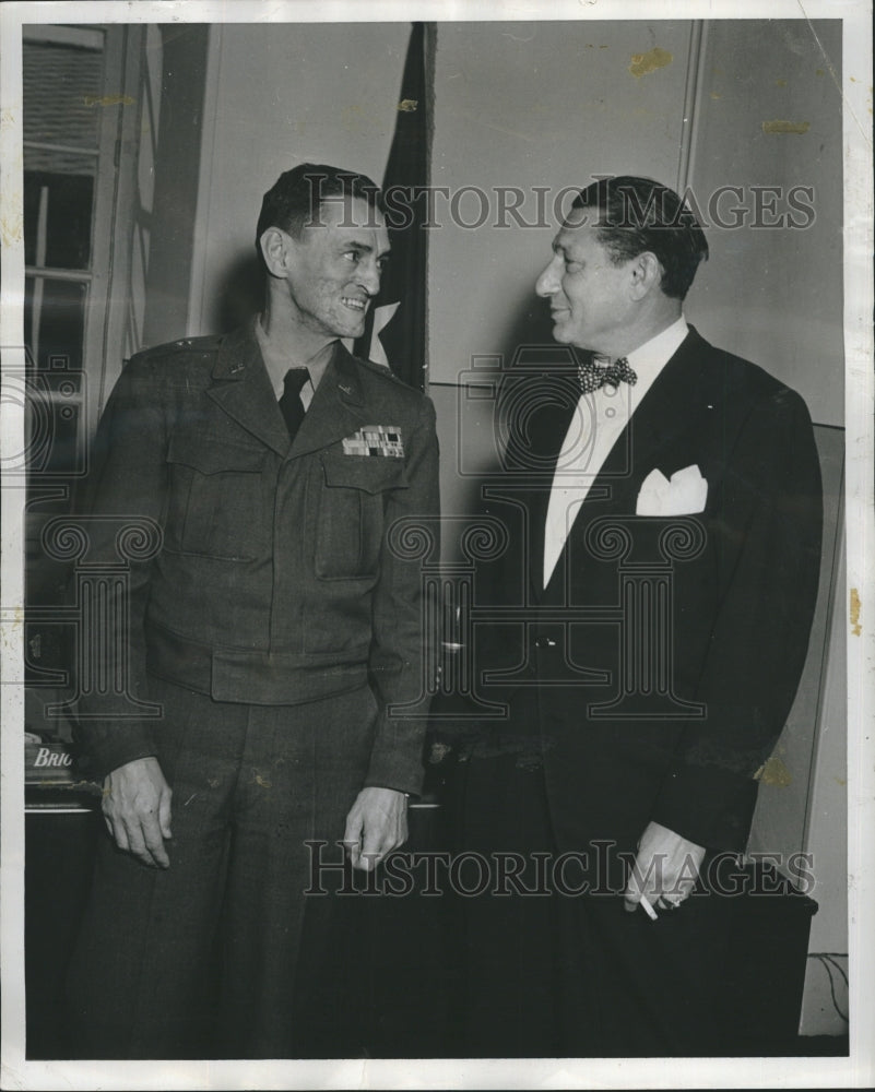 1952 Press Photo Gen Charles Blanchard and Al Schact, Baseball Player - Historic Images