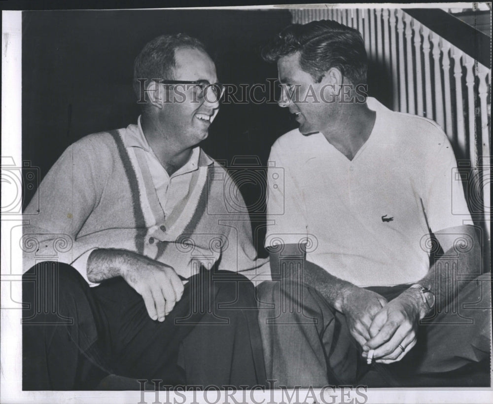 1961 Press Photo Bob Roseburg & Doug Sanders tied for lead in US Open Golf - Historic Images