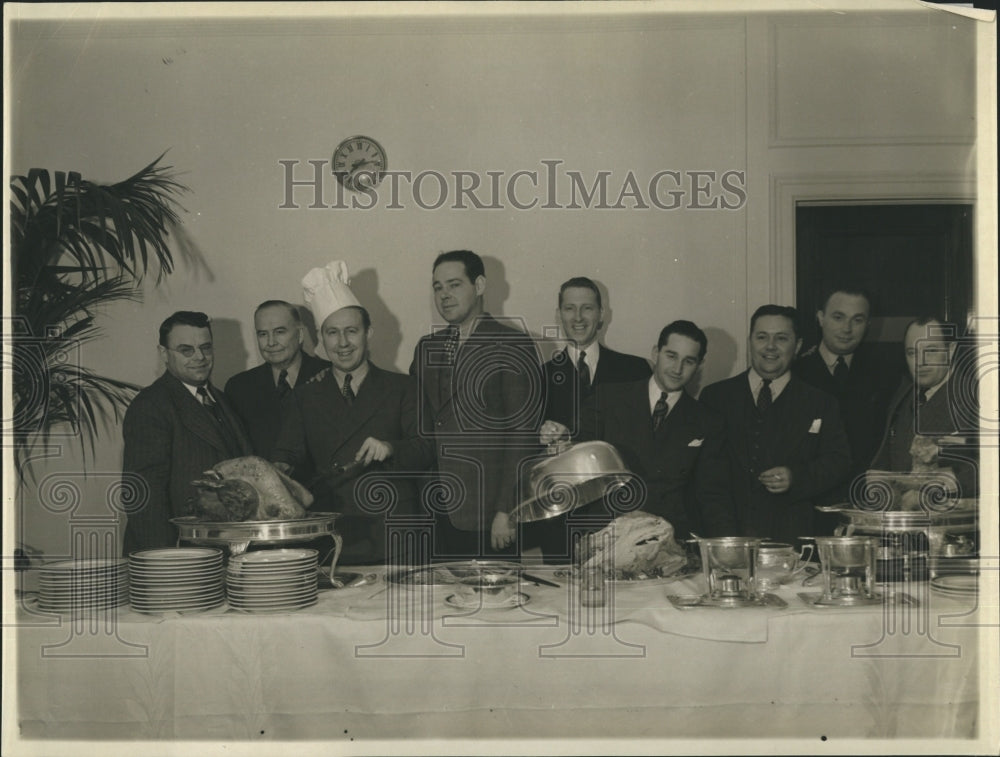 Press Photo Atlantic Refining Company Spring Baseball Announcer&#39;s School - Historic Images