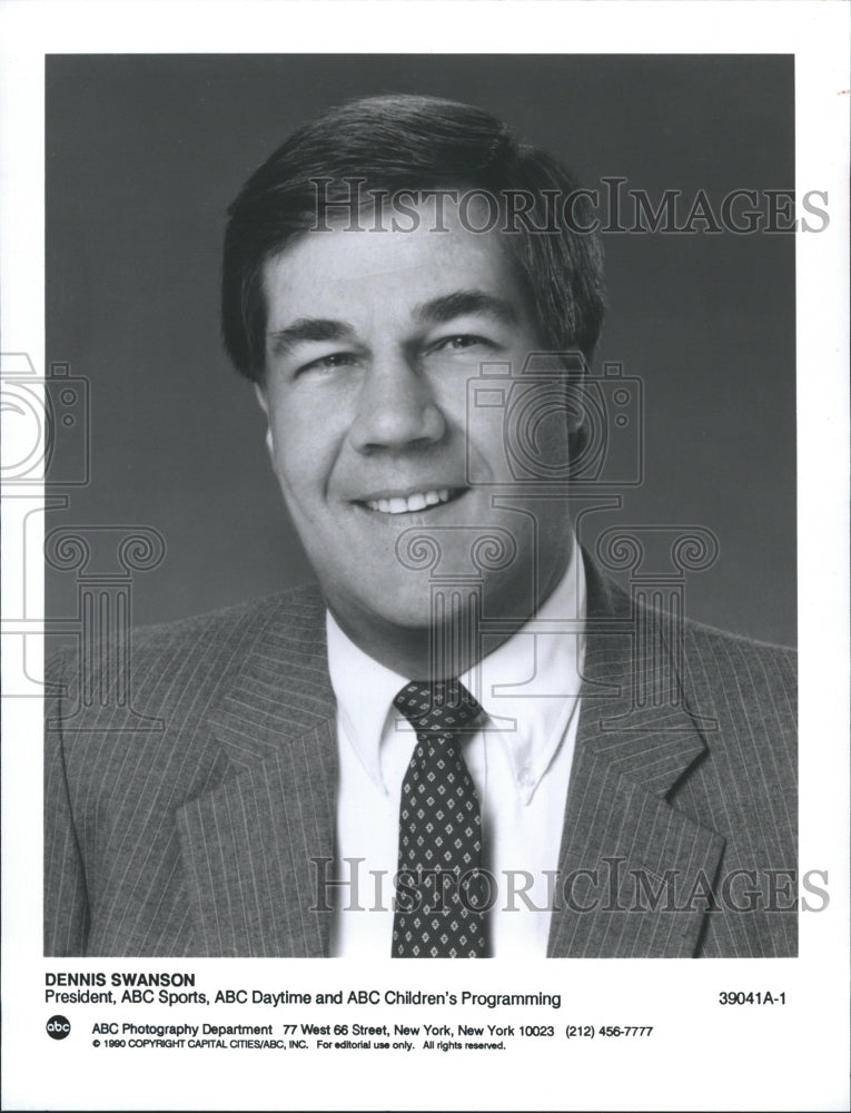 1990 Press Photo Dennis Swanson ABC Sports President - Historic Images