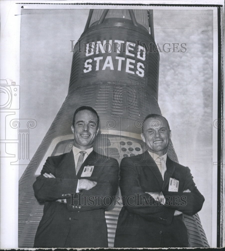 1961 Press Photo Two Astronauts outside a capsule, Mercury Project. - Historic Images