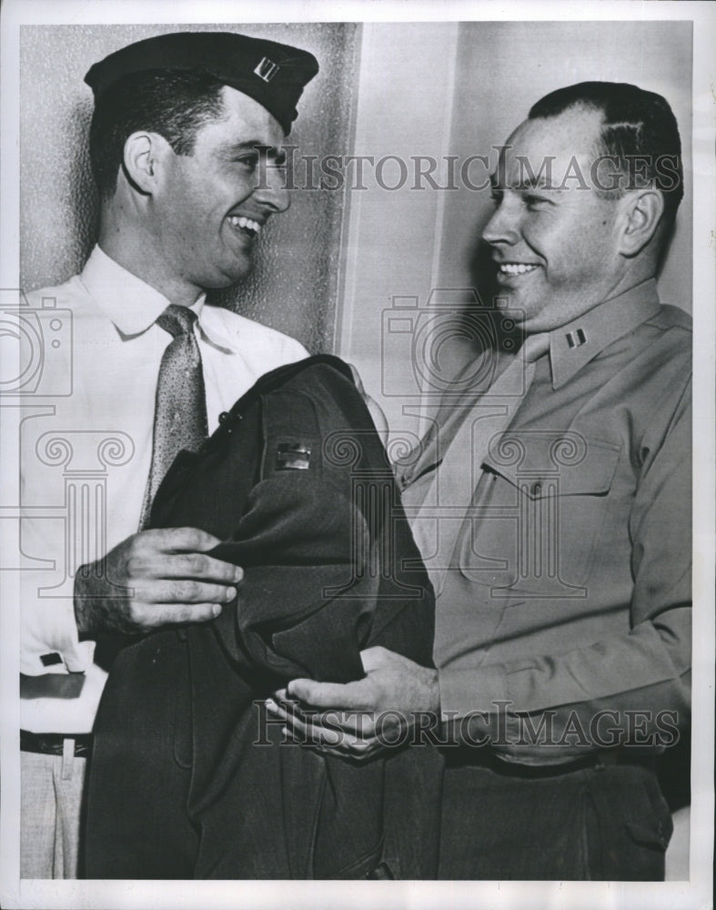 1952 Press Photo MLB player, Jerry Coleman, being recalled to the Marines. - Historic Images