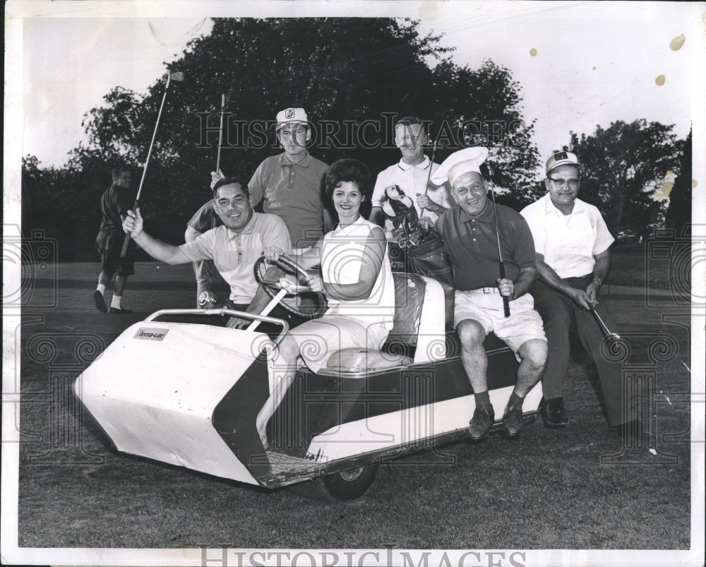 1954 Press Photo First Annual Sweeptakes Tournament. - Historic Images