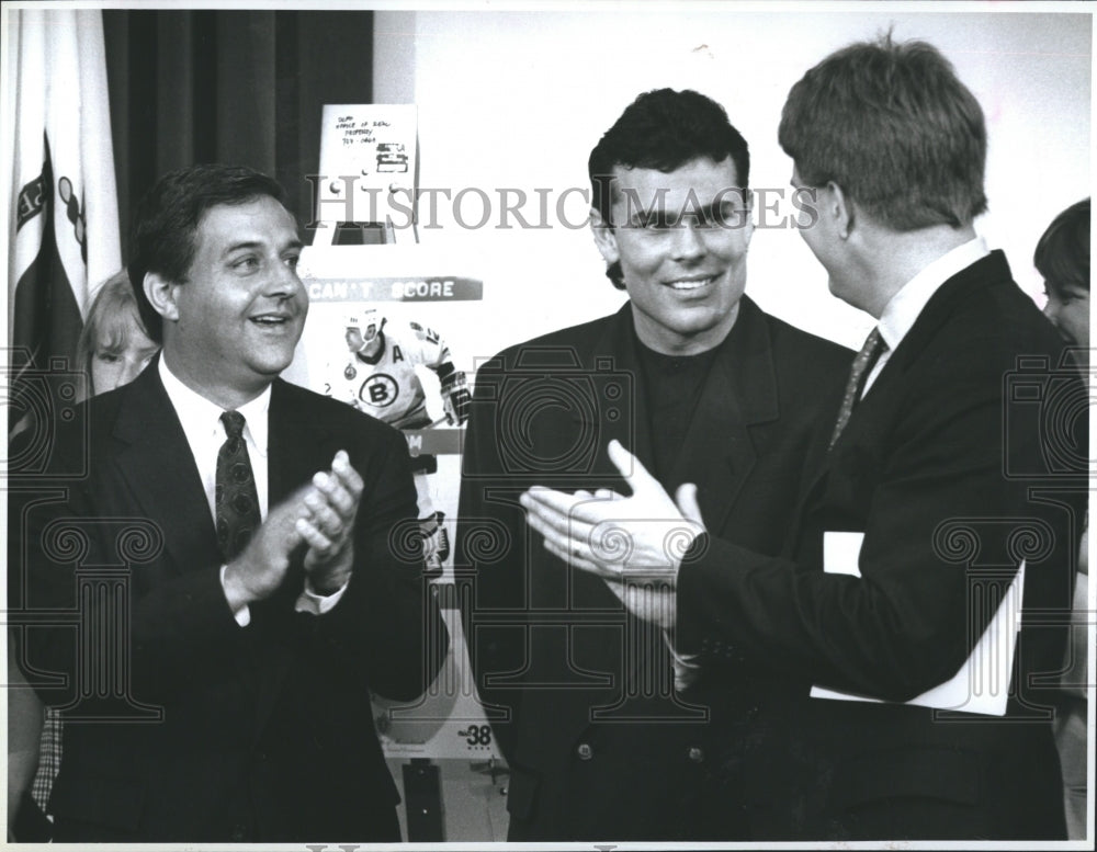 1995 Press Photo Adam Oats on the anti-drinking campaign at State House - Historic Images