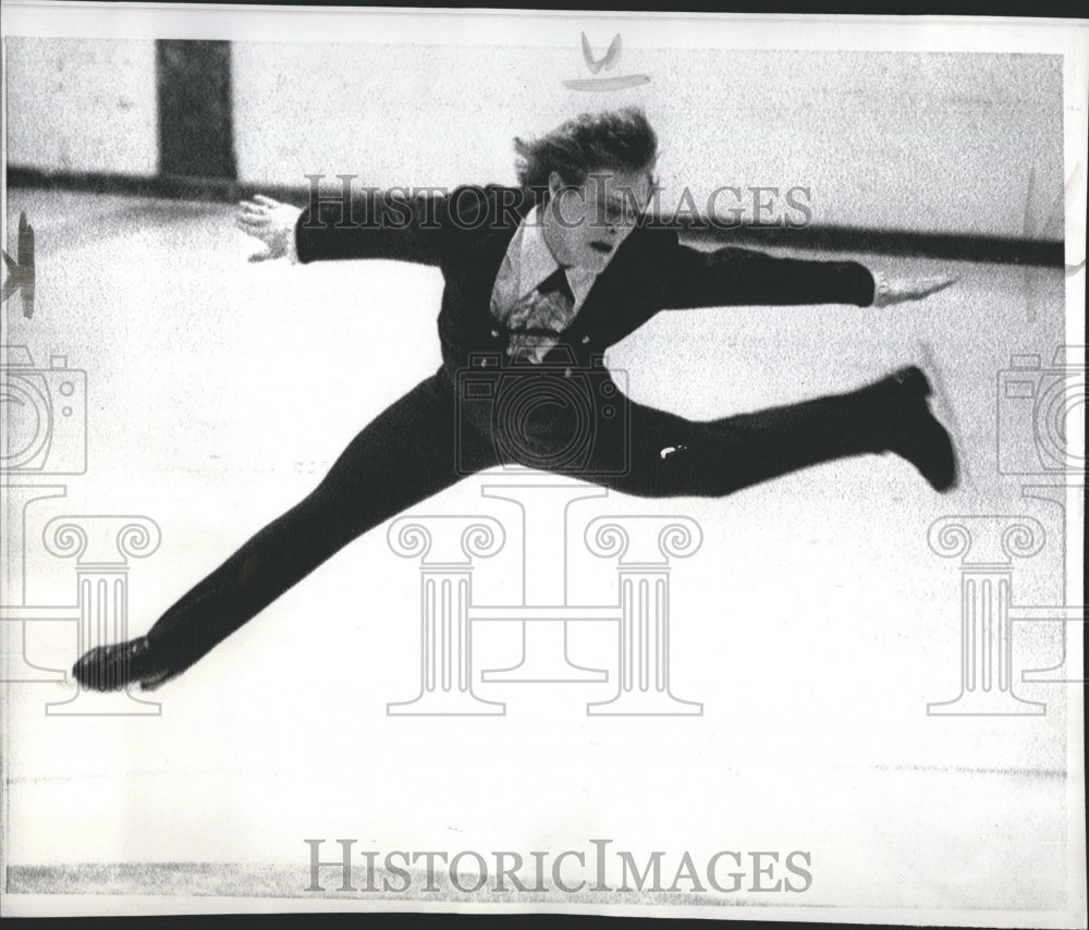 1972 Press Photo John Misha Petkevich Gold Medalist Figure Skating Winter Games - Historic Images