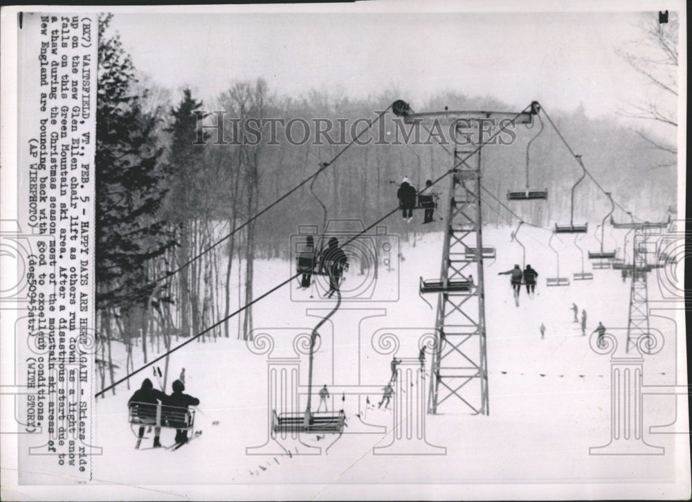 1965 Press Photo Skiers in the Green Mountain Ski Area - Historic Images