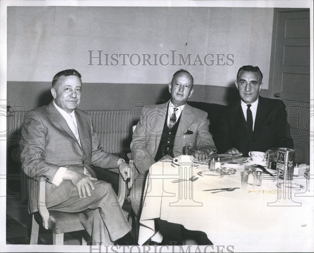 1960 Press Photo Max White ,B.A. Dario and Henry Lapan shown in the picture abov - Historic Images