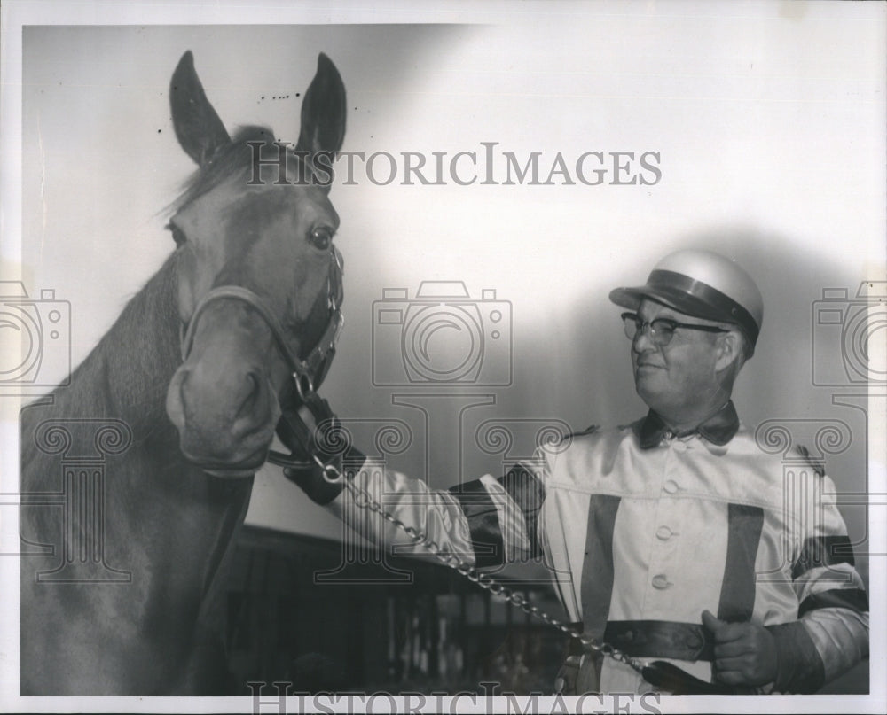 1959 Press Photo Volos Connie with Owner Harold Ralph - Historic Images