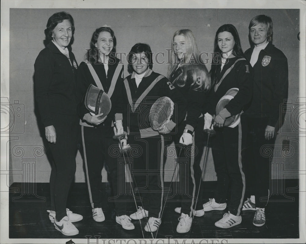 1976 Press Photo Women&#39;s Fencing Team - RSH35265 - Historic Images