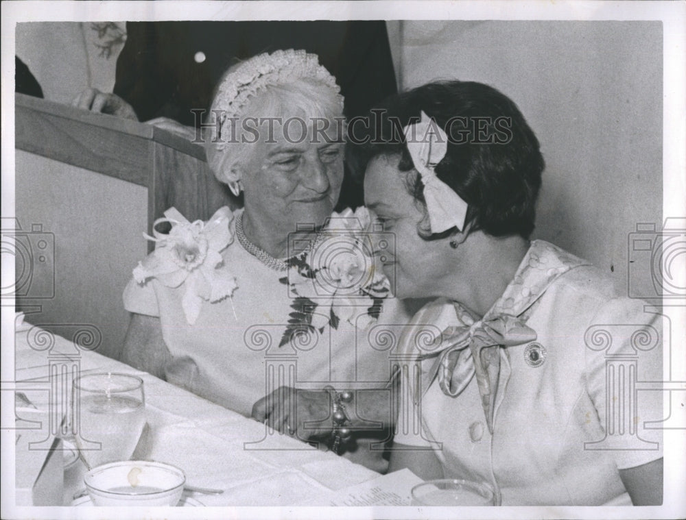 1967 Press Photo Mrs Haze; Hotchkiss Luncheon - Historic Images