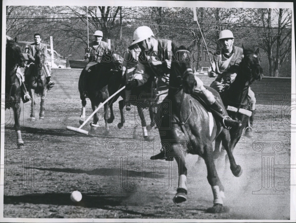 1962 Press Photo Polo player Hamilton Polo Arena scrimmage - Historic Images