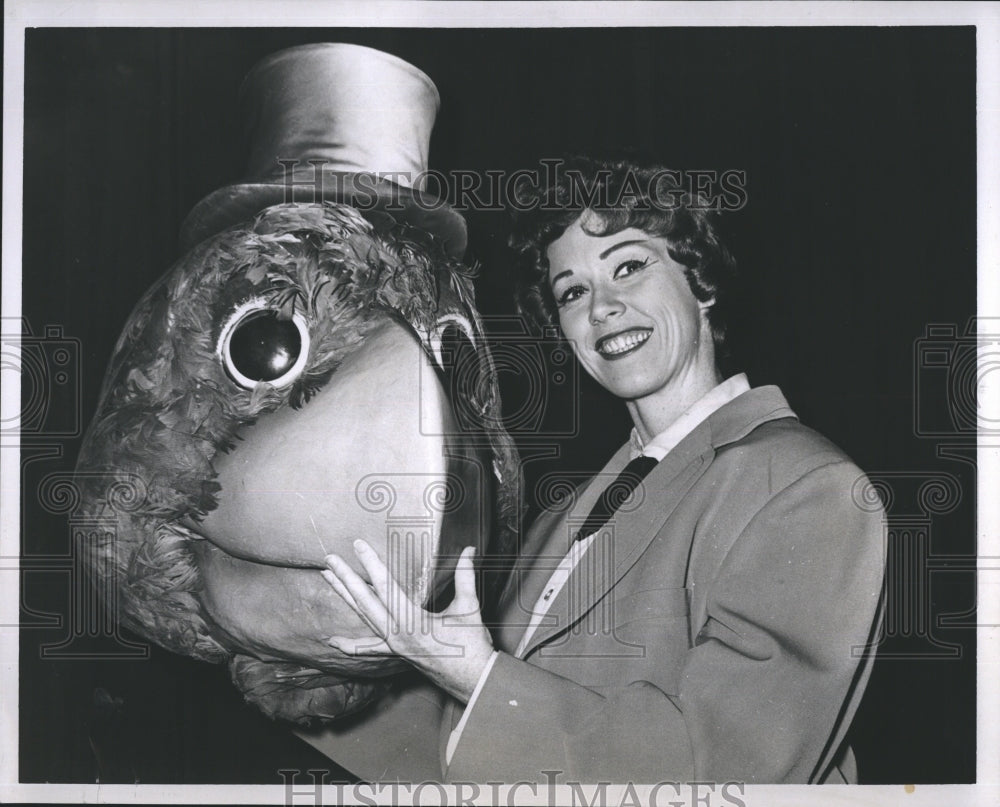 Press Photo Alice Wesseldine and Ice follies. - RSH35775 - Historic Images