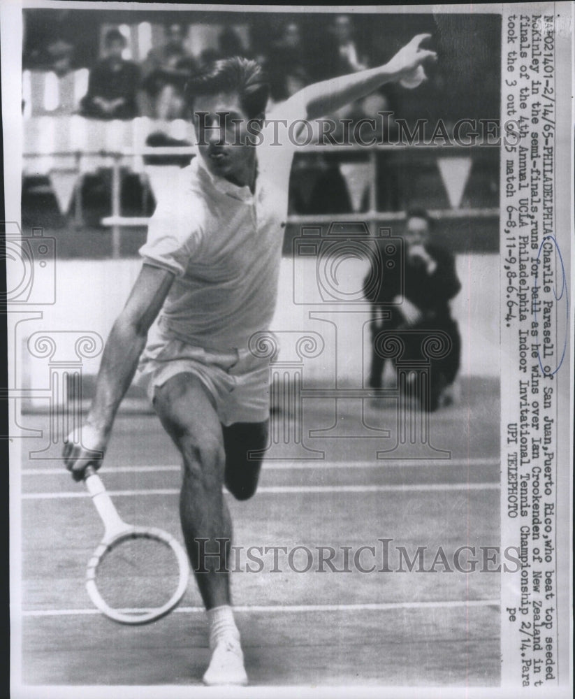 1965 Press Photo Charlie Parasell UCLA Philadelphia Indoor Invitational Tennis - Historic Images