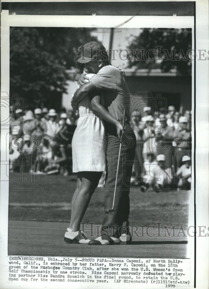 1970 Donna Caponi Hugging Father U.S. Womens Open Golf Championship-Historic Images