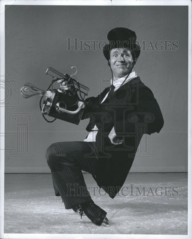 1961 Press Photo Mr. Frick Ice Follies Shipstads &amp; Johnson Skating Show Comedy - Historic Images