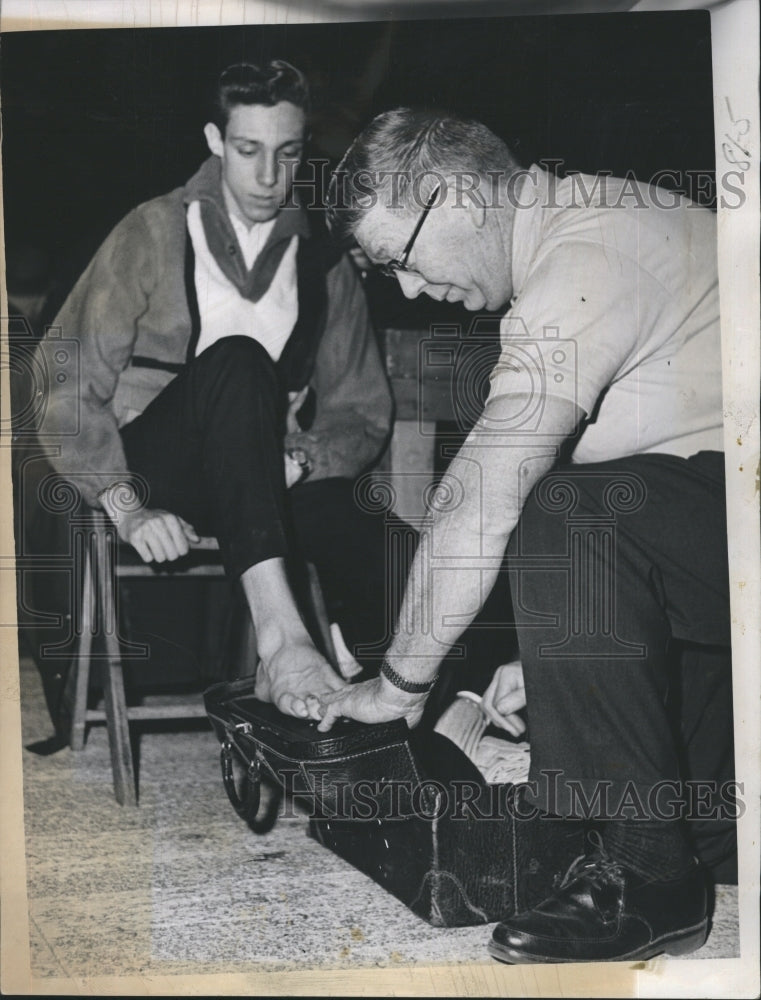 1965 Press Photo Skater Arthur Dulong &amp; Trainer Bill Linsky - RSH36723 - Historic Images