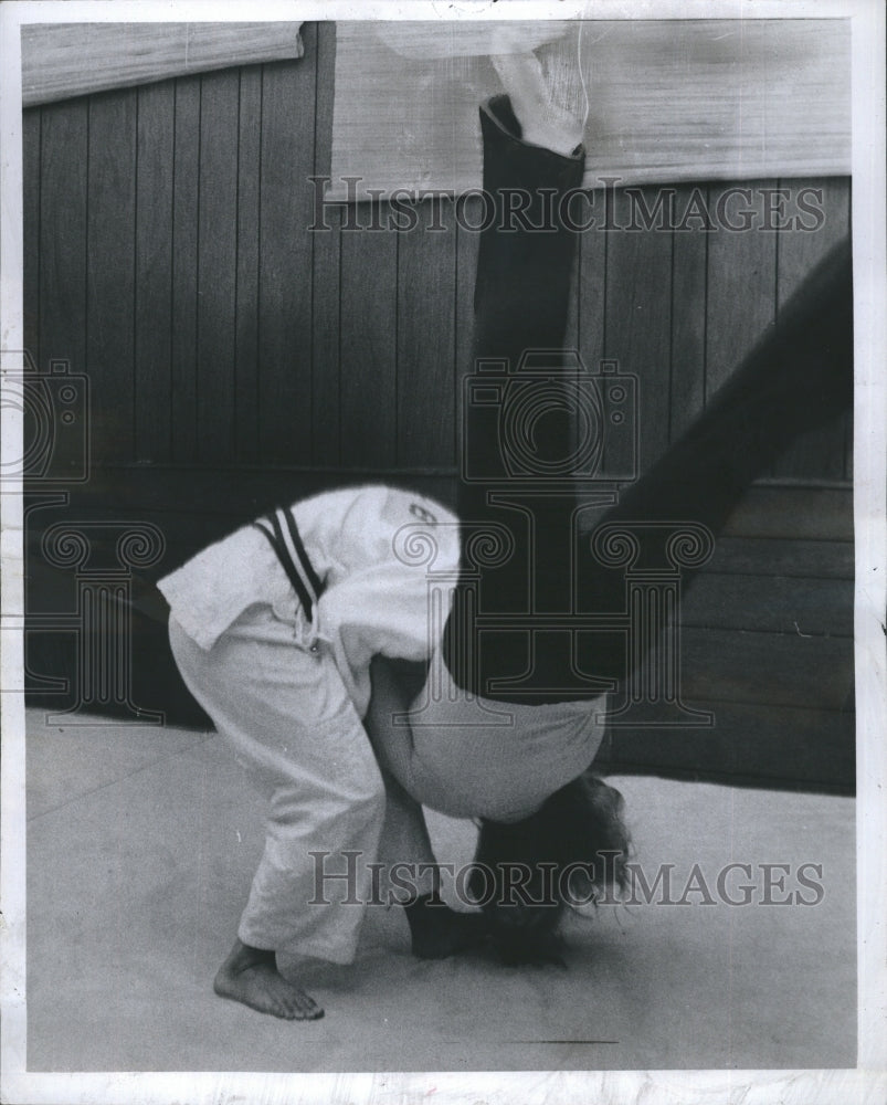 1973 Press Photo Man Flips Girl During Martial Arts Match - Historic Images