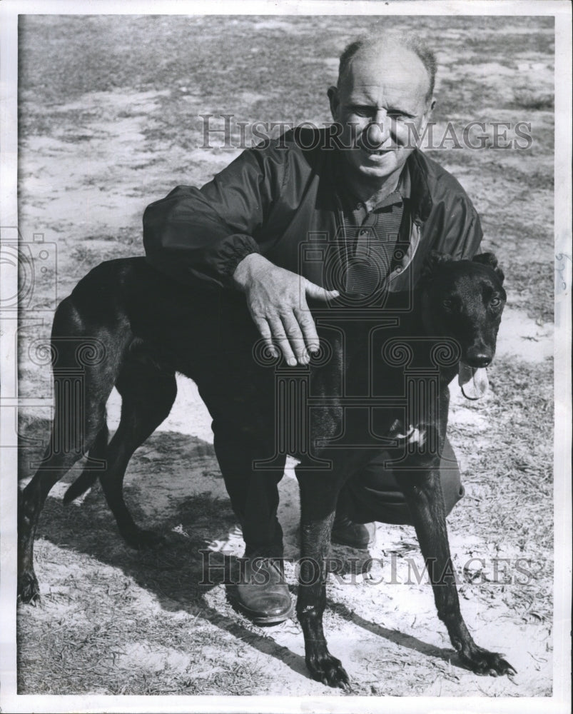 1969 Press Photo Peter Cordell Training Ace East Battle at Raynham park - Historic Images