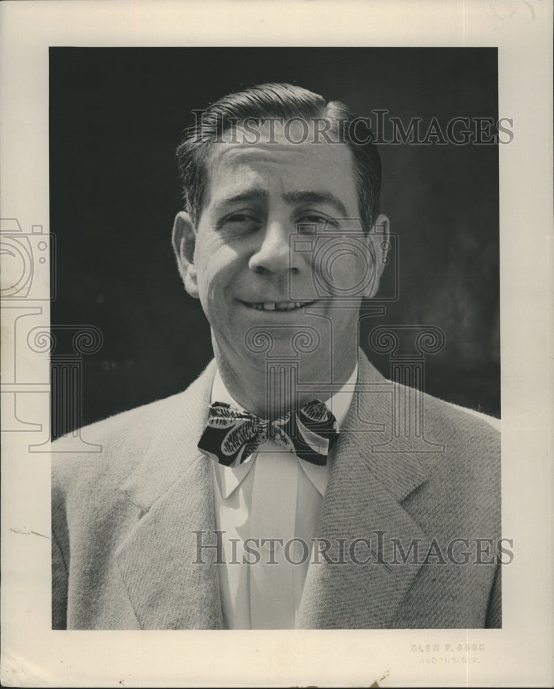 Press Photo Joseph McCoffrey - RSH37077 - Historic Images