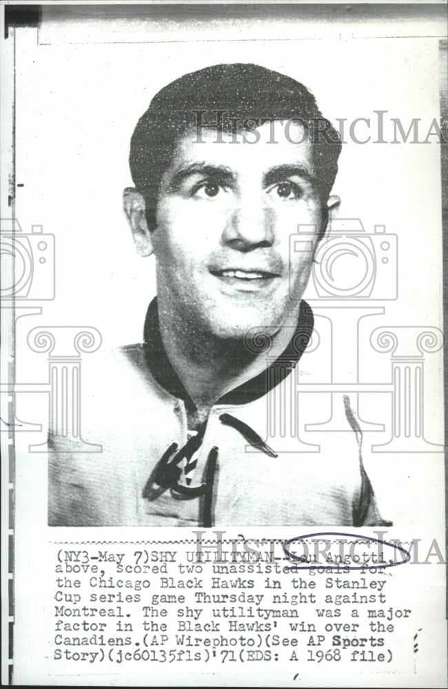 1968 Press Photo Lou Angotti Chicago Blackhawks Hockey Player Stanley Cup - Historic Images