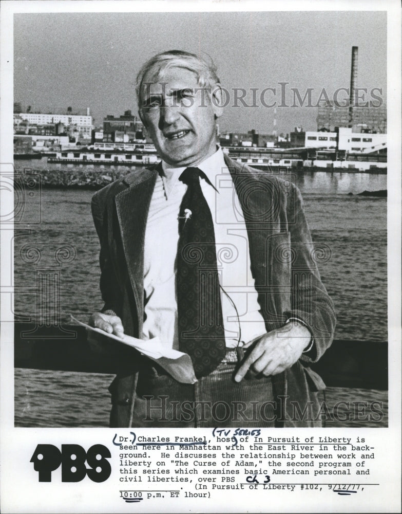 1977 Press Photo Dr. Charles Frankel host of &quot;In Pursuit of Liberty&quot; - Historic Images