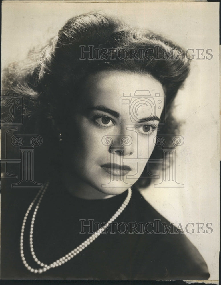 1948 Claire Niesen as Mary Noble on NBC's "Backstage Wife"-Historic Images