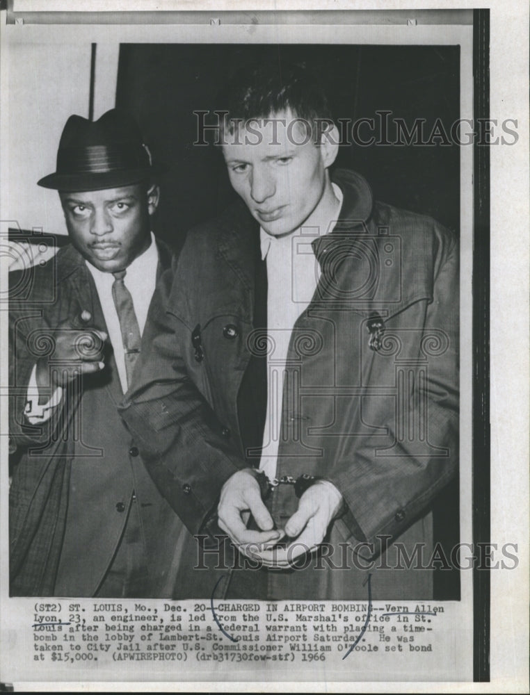 1966 Press Photo Vern Allen Lyon charged in St. Louis airport bombing - Historic Images