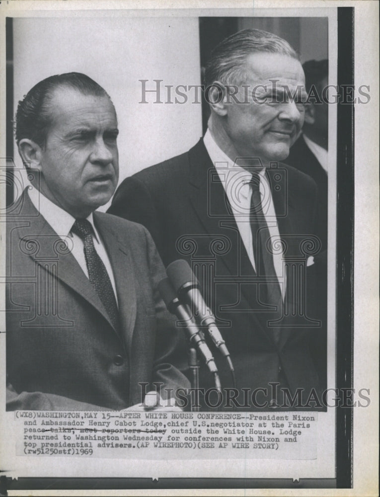 1969 Press Photo President Nixon and Ambassador Lodge at White House - Historic Images