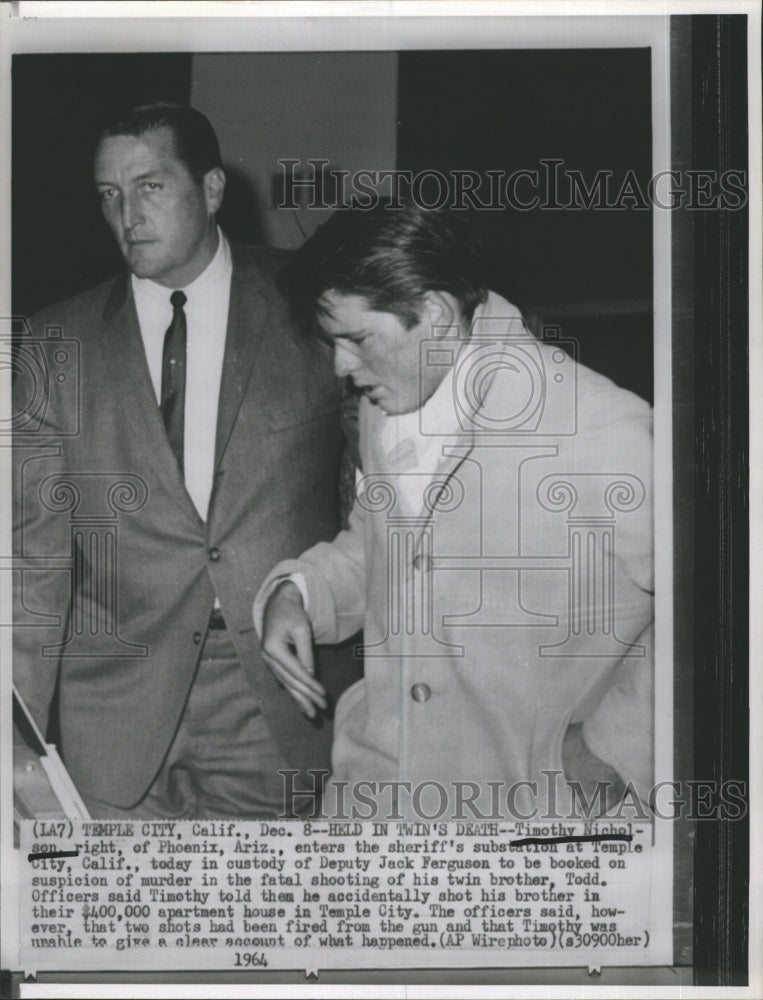 1964 Press Photo Timothy Nicholas(R) enters the sheriff's substation at Temple City - Historic Images