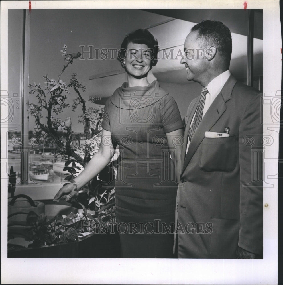 1960 Press Photo Rosemary Murphy Mrs. America The Reef in the Key Club - Historic Images