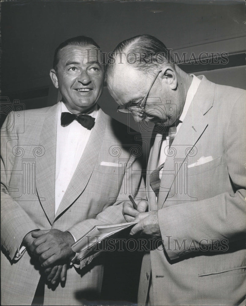 Press Photo Saxophonist Freddy Martin and Mr. Bartlett - Historic Images