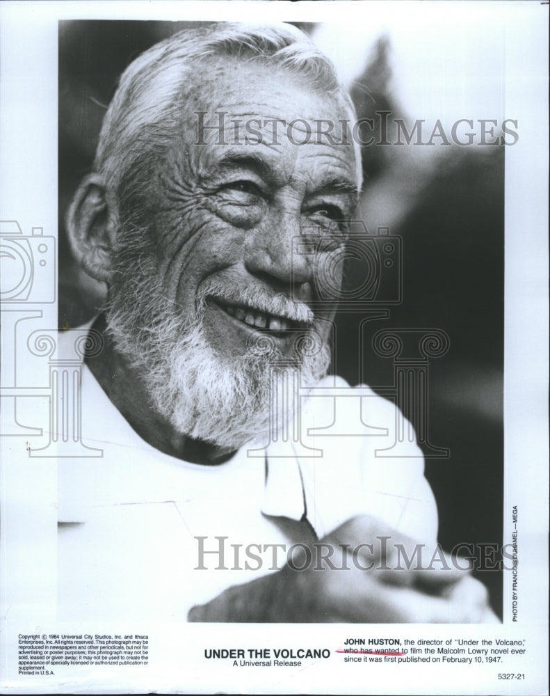 1984 Press Photo Director John Huston on the set of &quot;Under the Volcano&quot; - Historic Images