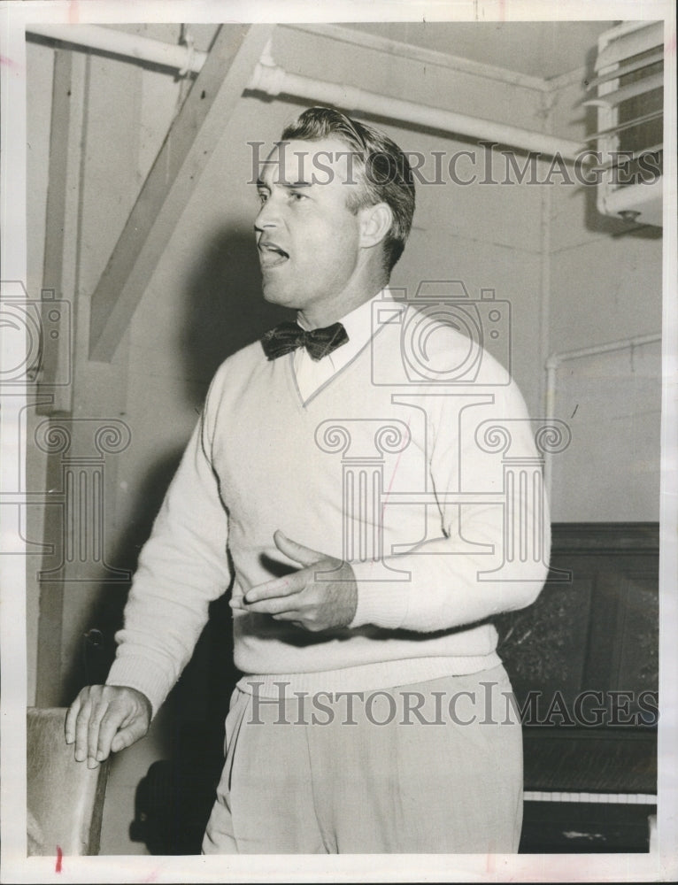 1957 Press Photo Actor Lloyd Murphy - Historic Images