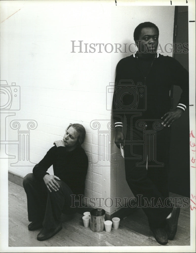 1984 Press Photo Actors David Soul And Yaphet Kotto. - Historic Images