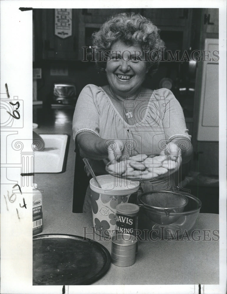 1978 Press Photo Mrs. Zelda Kroll Winner of Suncoast Recipe Contest Cookies - Historic Images