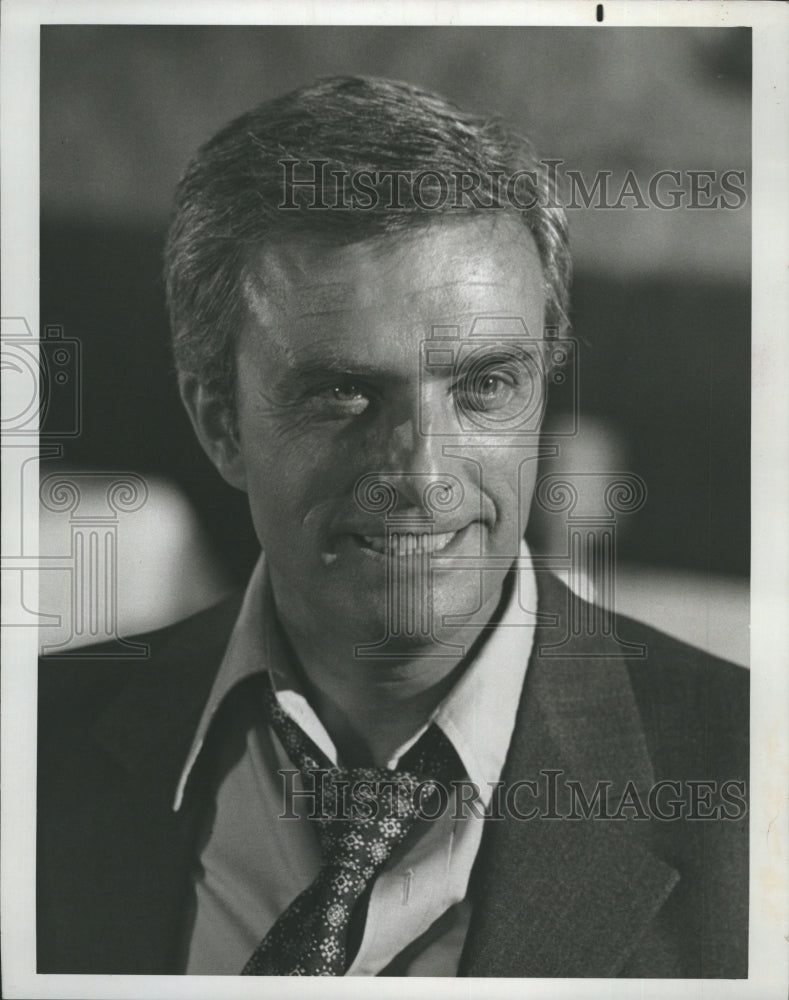 1974 Press Photo Ed nelson on "Police Woman" - Historic Images