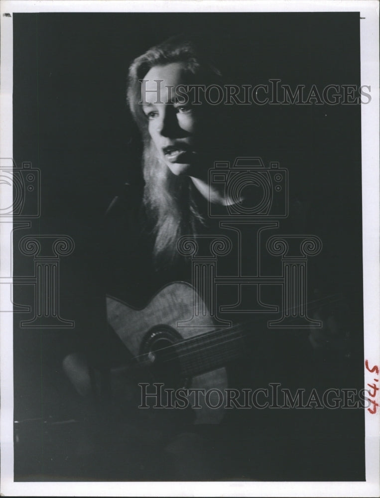 1965 Press Photo Folk musician Pat Munson - RSH40443 - Historic Images